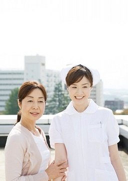 ������Ů����м�����ߵı���